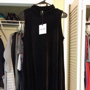 Agnes & Dora NWT Mock Neck Velvet Swing